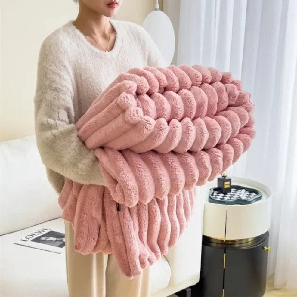 Heavenly cuddly blanket, breathable fleece, versatile, suitable for year-round use 0